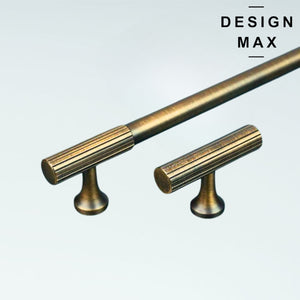 High-end brass pull handle, creating a sophisticated look for kitchen cabinets
